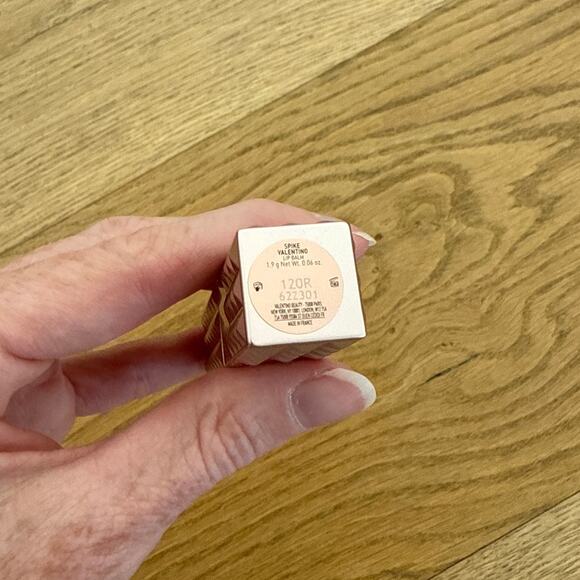 Valentino Hydrating Lip Balm Spike Disco Shade 120R Rose in The Woods - Picture 2 of 4